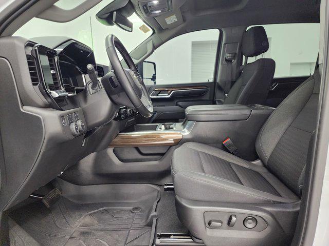 2024 Chevrolet Silverado 3500HD 4WD Crew Cab Long Bed LT
