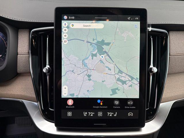 2026 Volvo XC90 B5 Plus 7-Seater