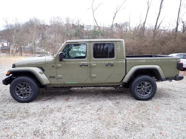 2026 Jeep Gladiator GLADIATOR SPORT S 4X4 2026 Jeep Gladiator GLADIATOR SPORT S 4X4