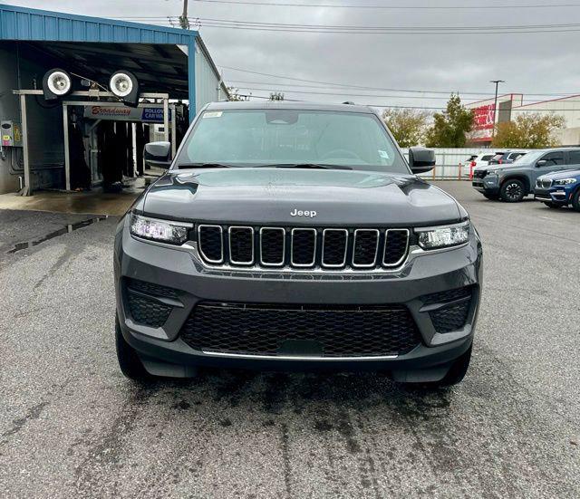 2025 Jeep Grand Cherokee GRAND CHEROKEE LAREDO 4X2