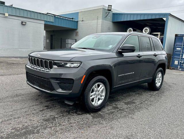 2025 Jeep Grand Cherokee GRAND CHEROKEE LAREDO 4X2