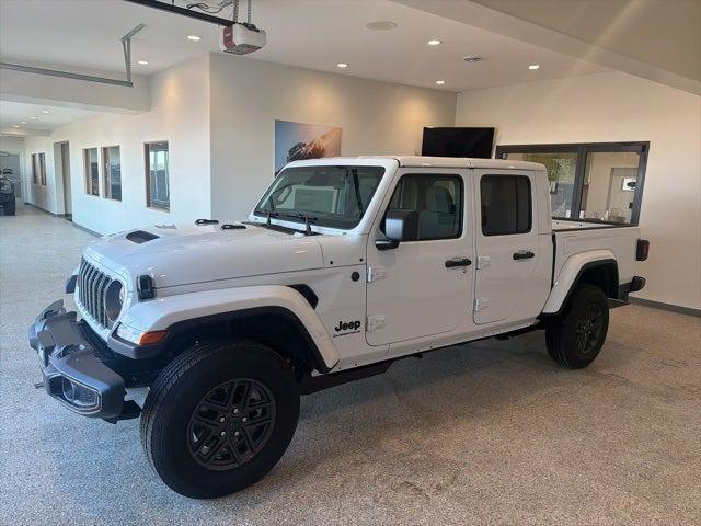 2026 Jeep Gladiator GLADIATOR SPORT S 4X4 2026 Jeep Gladiator GLADIATOR SPORT S 4X4