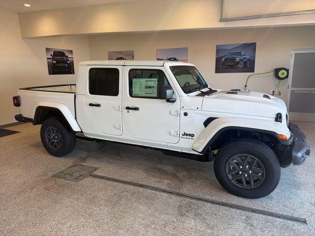 2026 Jeep Gladiator GLADIATOR SPORT S 4X4