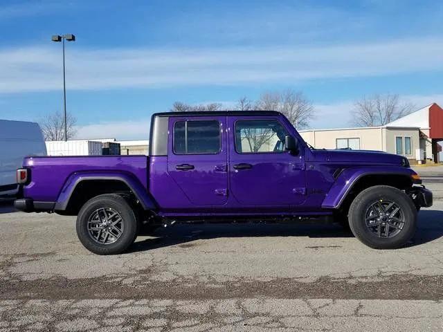 2026 Jeep Gladiator GLADIATOR SPORT S 4X4 2026 Jeep Gladiator GLADIATOR SPORT S 4X4