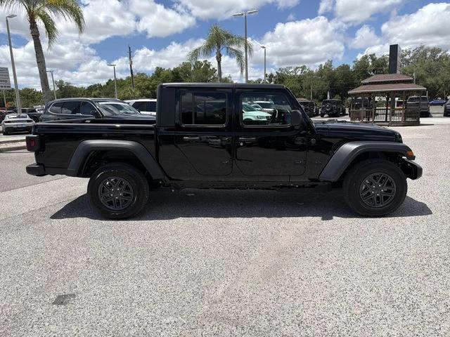 2026 Jeep Gladiator GLADIATOR SPORT S 4X4 2026 Jeep Gladiator GLADIATOR SPORT S 4X4
