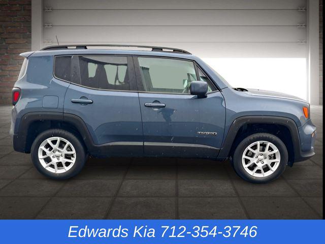 2020 Jeep Renegade Latitude 4X4 2020 Jeep Renegade Latitude 4X4