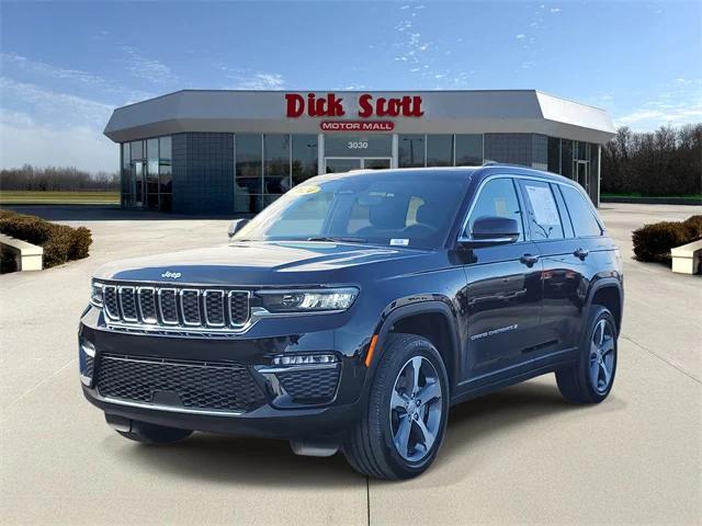 2024 Jeep Grand Cherokee Limited 4x4 2024 Jeep Grand Cherokee Limited 4x4