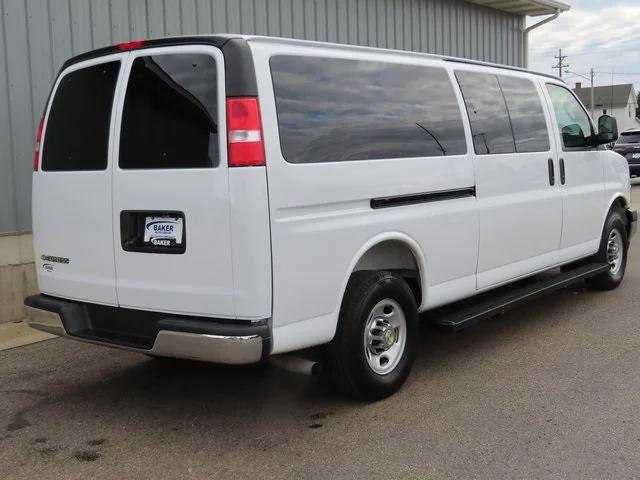 2025 Chevrolet Express Passenger RWD 3500 Extended Wheelbase LT 2025 Chevrolet Express Passenger RWD 3500 Extended Wheelbase LT