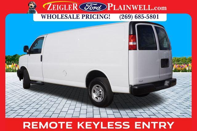 2022 Chevrolet Express Cargo RWD 2500 Extended Wheelbase WT