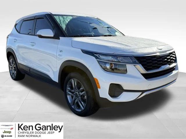 2021 Kia Seltos LX 2021 Kia Seltos LX