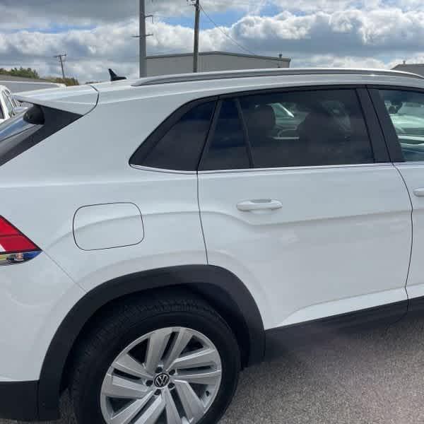 2022 Volkswagen Atlas Cross Sport 3.6L V6 SE w/Technology 2022 Volkswagen Atlas Cross Sport 3.6L V6 SE w/Technology