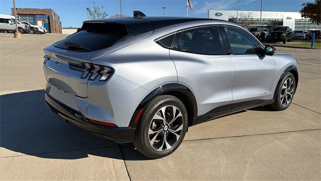 2022 Ford Mustang Mach-E Premium 2022 Ford Mustang Mach-E Premium