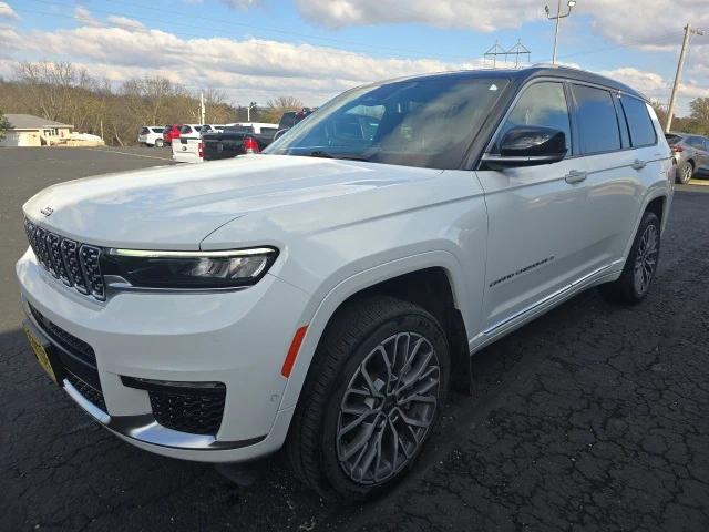 2023 Jeep Grand Cherokee L Summit Reserve 4x4 2023 Jeep Grand Cherokee L Summit Reserve 4x4