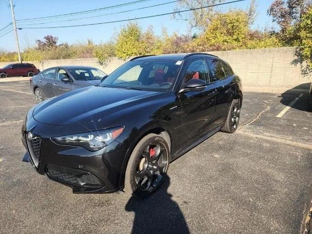 2024 Alfa Romeo Stelvio Veloce AWD 2024 Alfa Romeo Stelvio Veloce AWD