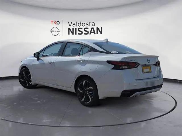 2025 Nissan Versa 1.6 SR