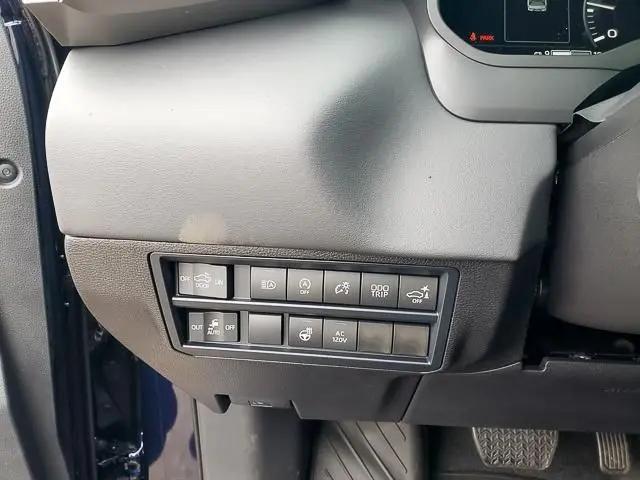 2026 Toyota Tundra Platinum CrewMax 5.5' Bed