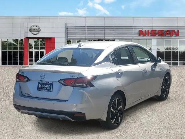 2025 Nissan Versa 1.6 SR