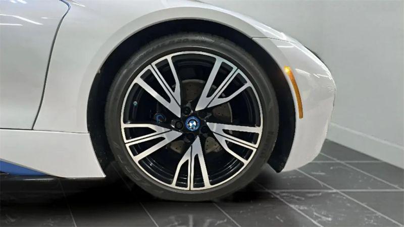 2016 BMW i8 Base