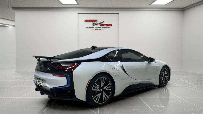 2016 BMW i8 Base