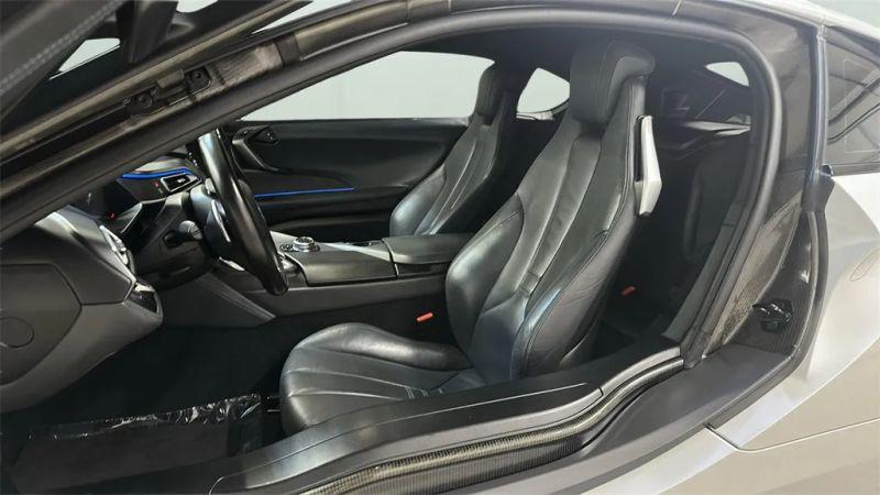 2016 BMW i8 Base