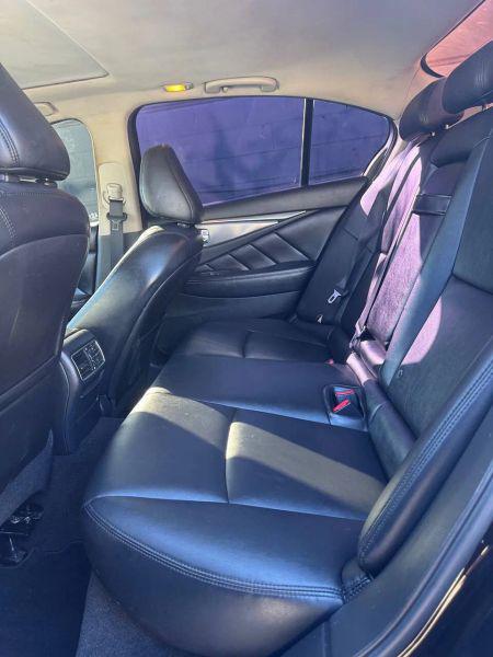 2016 INFINITI Q50 2.0t Base