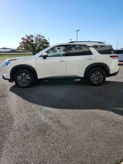 2025 Nissan Pathfinder SV FWD