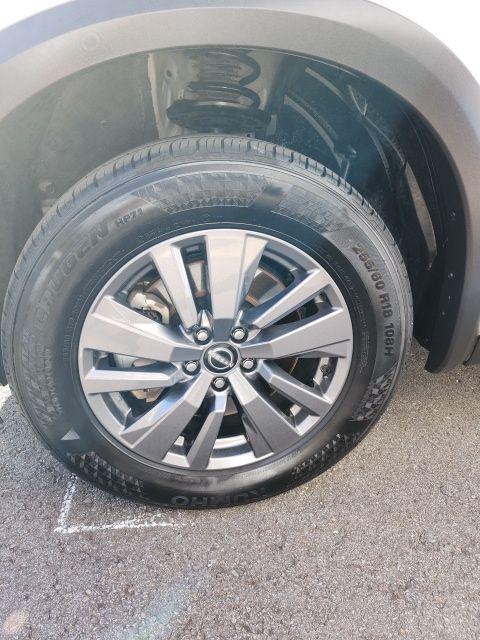 2025 Nissan Pathfinder SV FWD