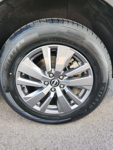 2025 Nissan Pathfinder SV FWD
