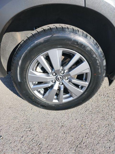 2025 Nissan Pathfinder SV FWD