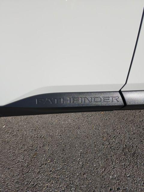 2025 Nissan Pathfinder SV FWD
