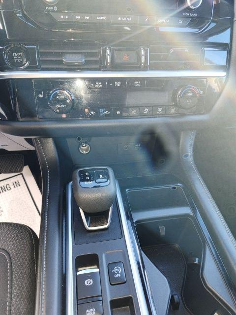 2025 Nissan Pathfinder SV FWD