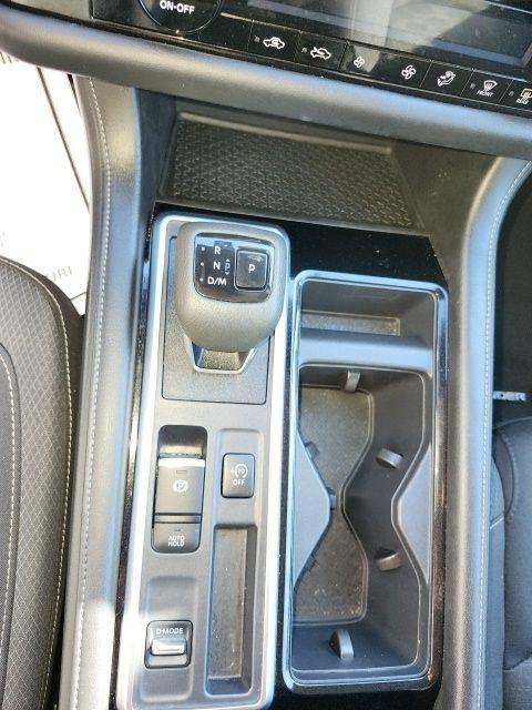 2025 Nissan Pathfinder SV FWD