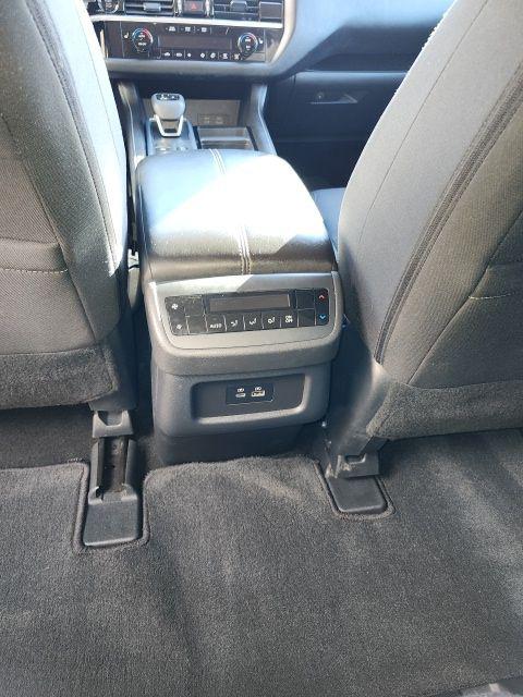 2025 Nissan Pathfinder SV FWD