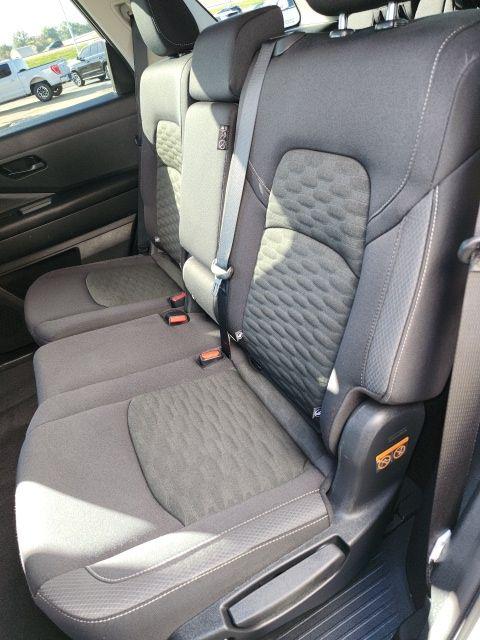 2025 Nissan Pathfinder SV FWD