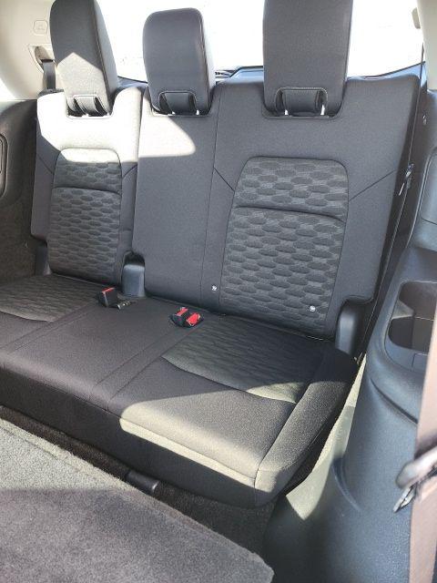 2025 Nissan Pathfinder SV FWD