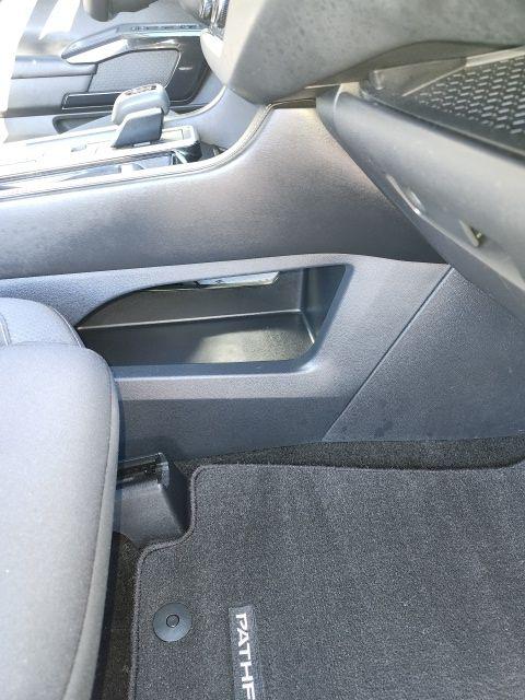 2025 Nissan Pathfinder SV FWD