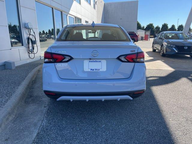 2025 Nissan Versa 1.6 SR