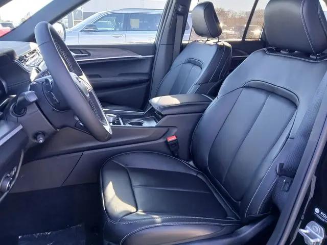 2025 Jeep Grand Cherokee Limited 4x4
