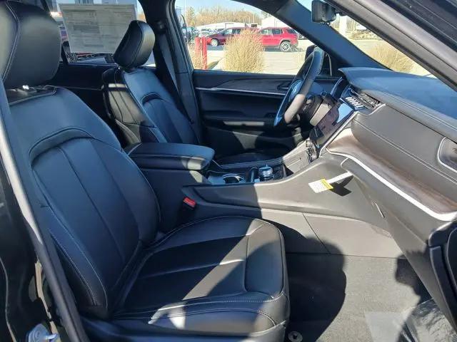 2025 Jeep Grand Cherokee Limited 4x4
