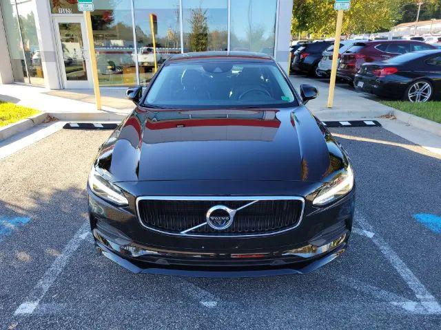 2018 Volvo S90 T5 Momentum