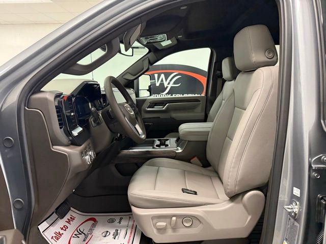 2026 GMC Sierra 2500HD Crew Cab, Standard Bed, SLT, 4WD