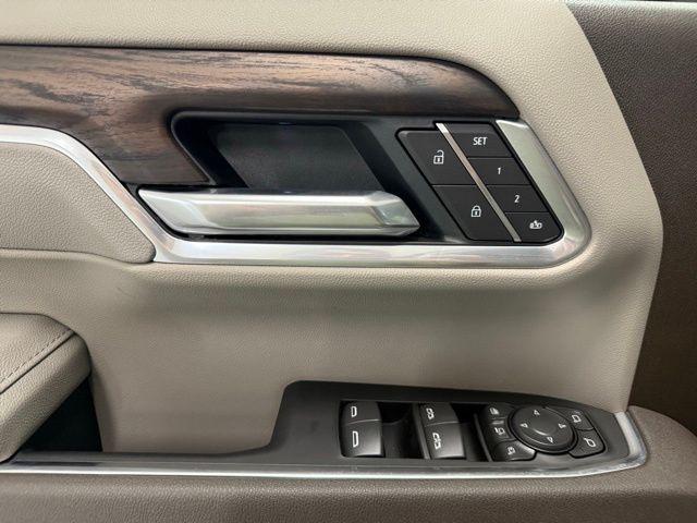 2026 GMC Sierra 2500HD Crew Cab, Standard Bed, SLT, 4WD