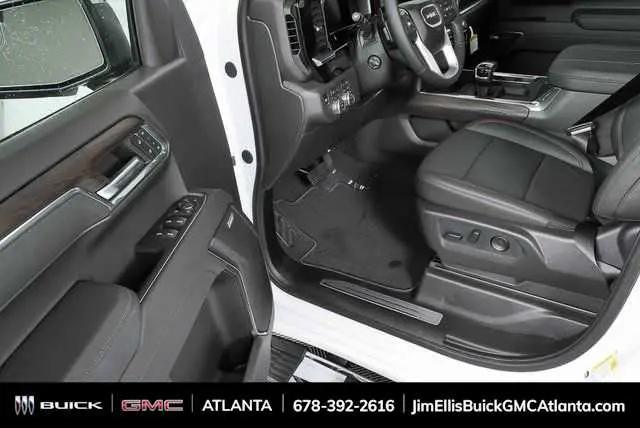 2026 GMC Sierra 1500 Crew Cab, Short Bed, SLT, 4WD
