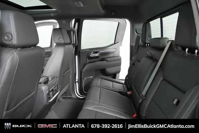 2026 GMC Sierra 1500 Crew Cab, Short Bed, SLT, 4WD