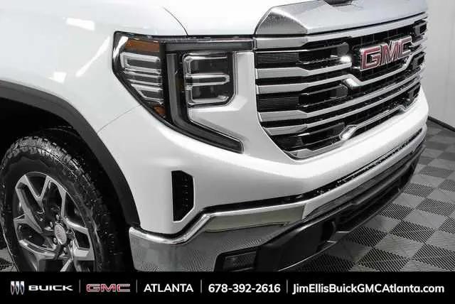 2026 GMC Sierra 1500 Crew Cab, Short Bed, SLT, 4WD