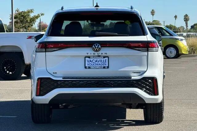 2026 Volkswagen Tiguan SE R-Line Black