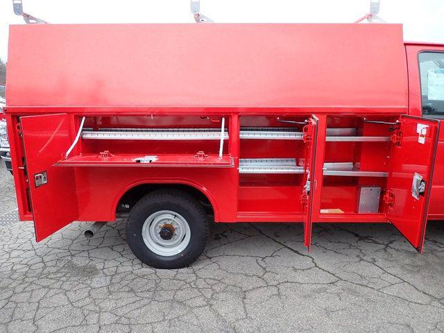 2026 Ford E-350 Cutaway Base