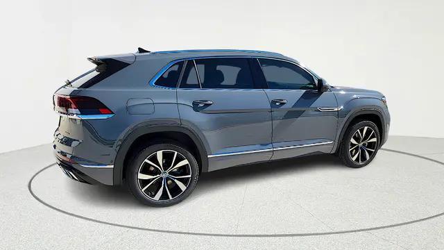 2026 Volkswagen Atlas Cross Sport SEL Premium R-Line