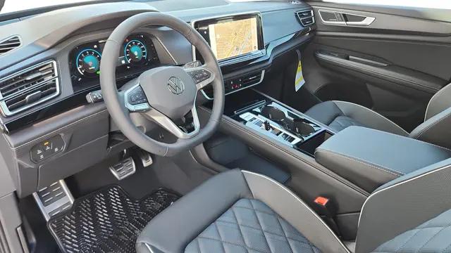 2026 Volkswagen Atlas Cross Sport SEL Premium R-Line