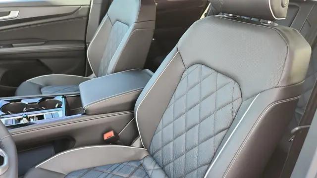 2026 Volkswagen Atlas Cross Sport SEL Premium R-Line